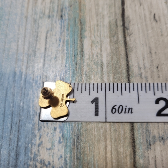 Notre Dame Clover University 10k Earrings - Picture 4 of 6